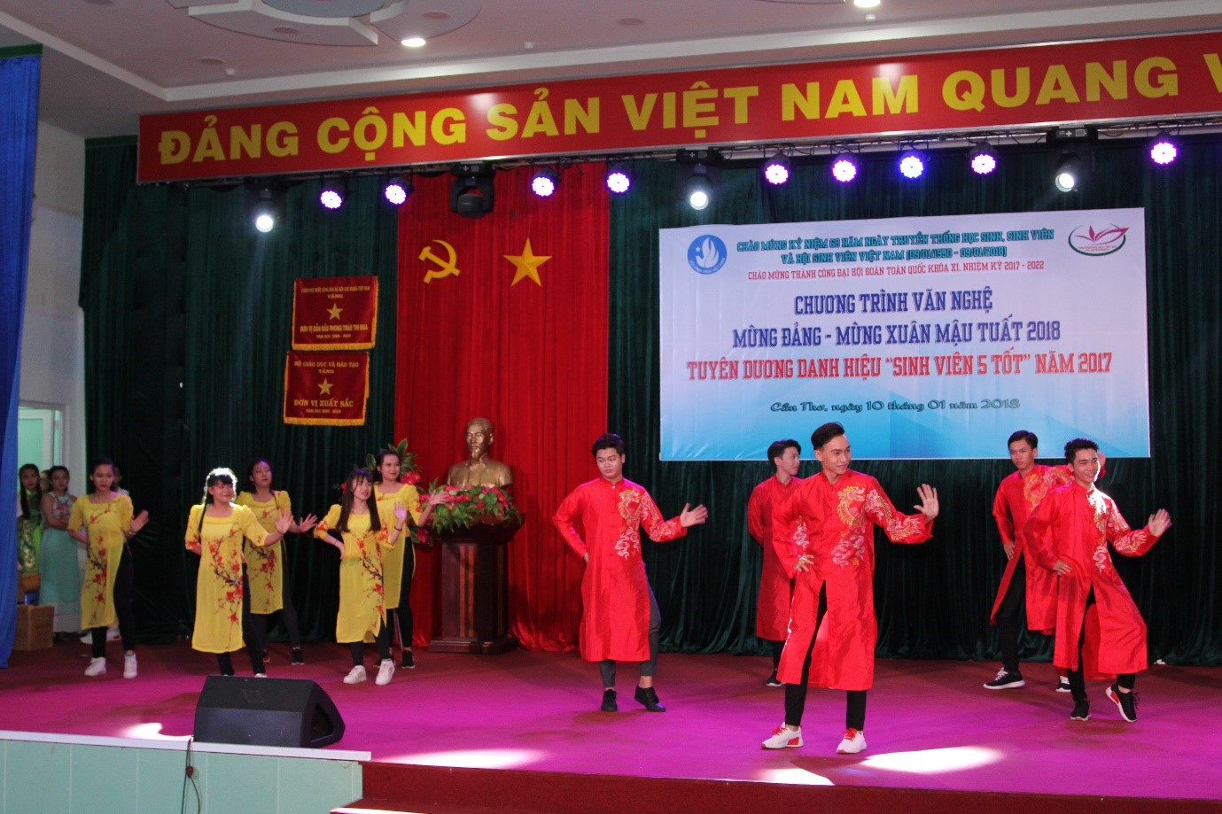 anh 10